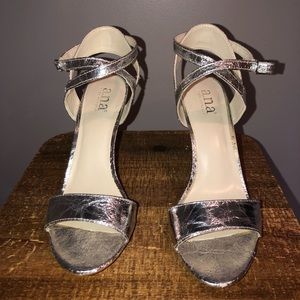 Women's Silver Metallic Heels